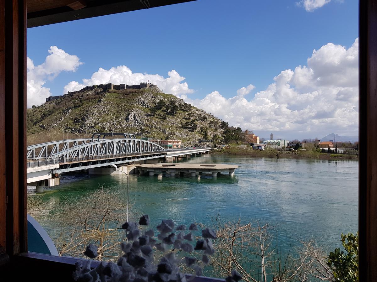 Hotel Vataksi Shkodra Kültér fotó